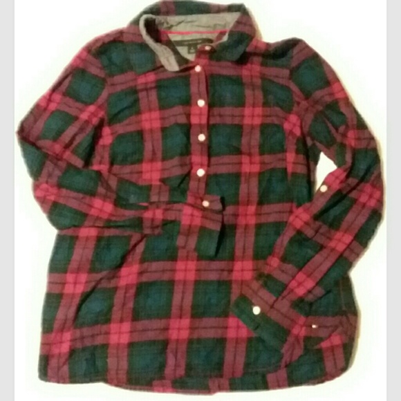 Tommy Hilfiger Tops - Tommy Hilfiger Plaid button down